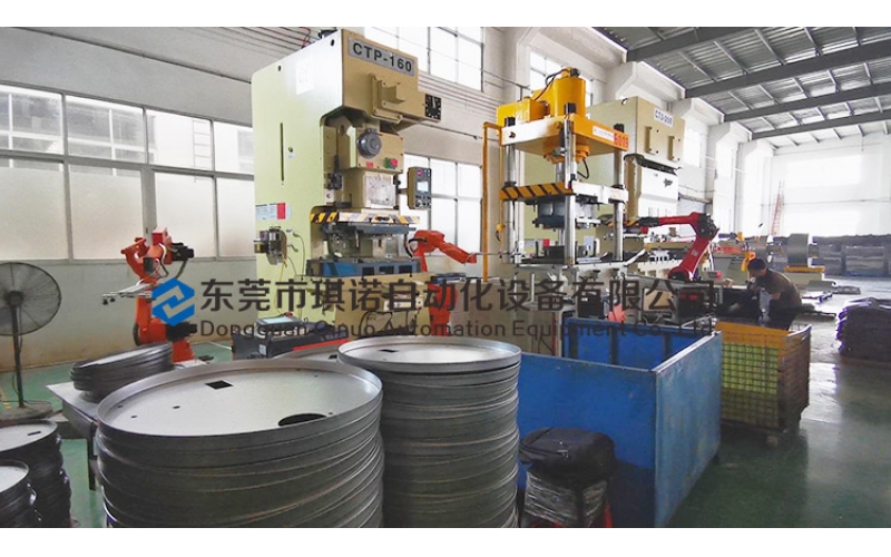 工業(yè)機(jī)器人機(jī)械手哪些優(yōu)勢(shì)